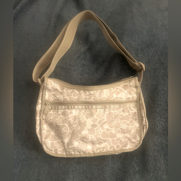 Lesportsac Handbags - LeSportSac Beige Flowers Floral White Cross Body purse